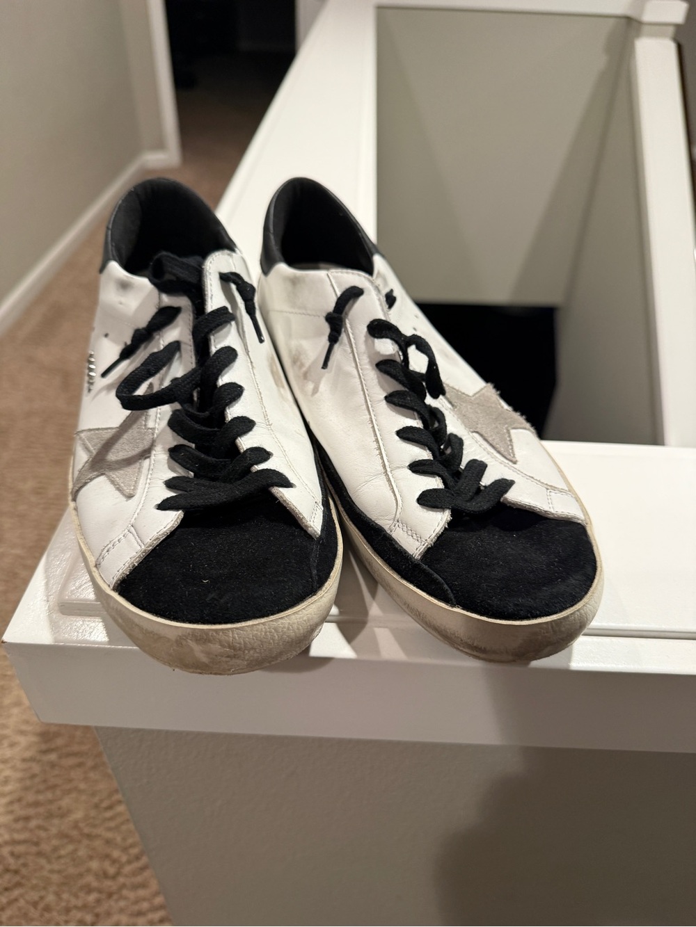 Golden Goose White Leather Sneakers with Black Toe and Silver Star - Picture 2 of 6